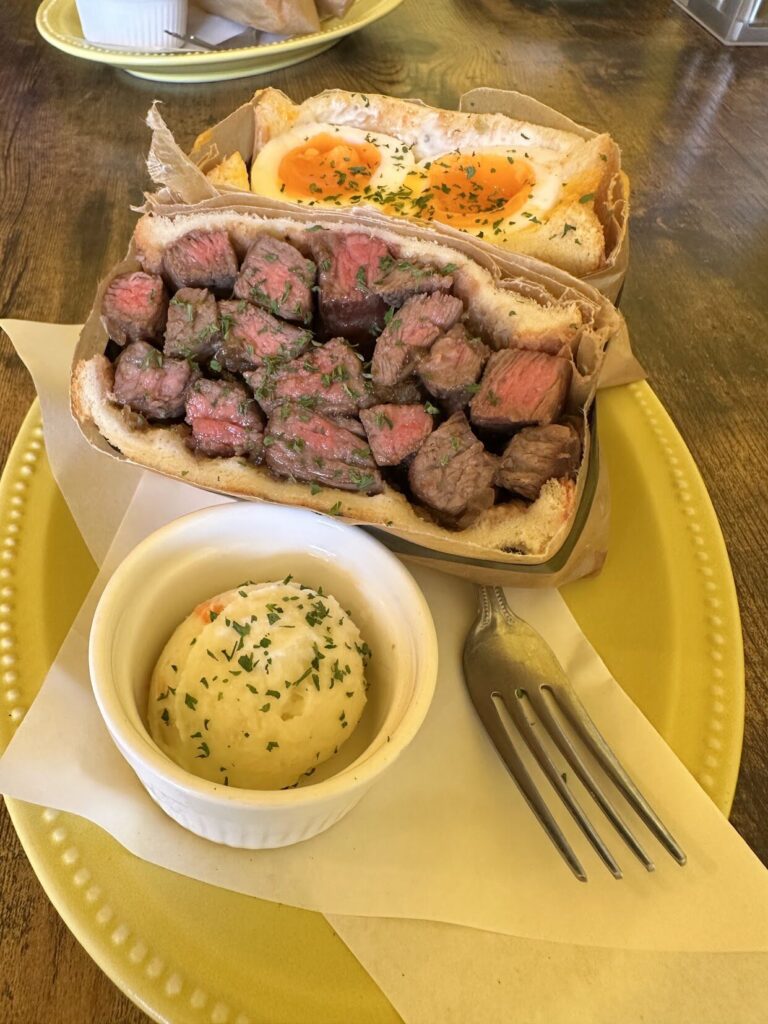 ミスターエイジング,ステーキサンド, ローストビーフサンド,富士宮, ,肉サンド,ローストビーフ,ステーキ,駐車場,営業時間,定休日,富士,ランチ,静岡,メニュー